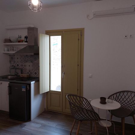 Diasino Apartments And Car Rental Katapola Ngoại thất bức ảnh
