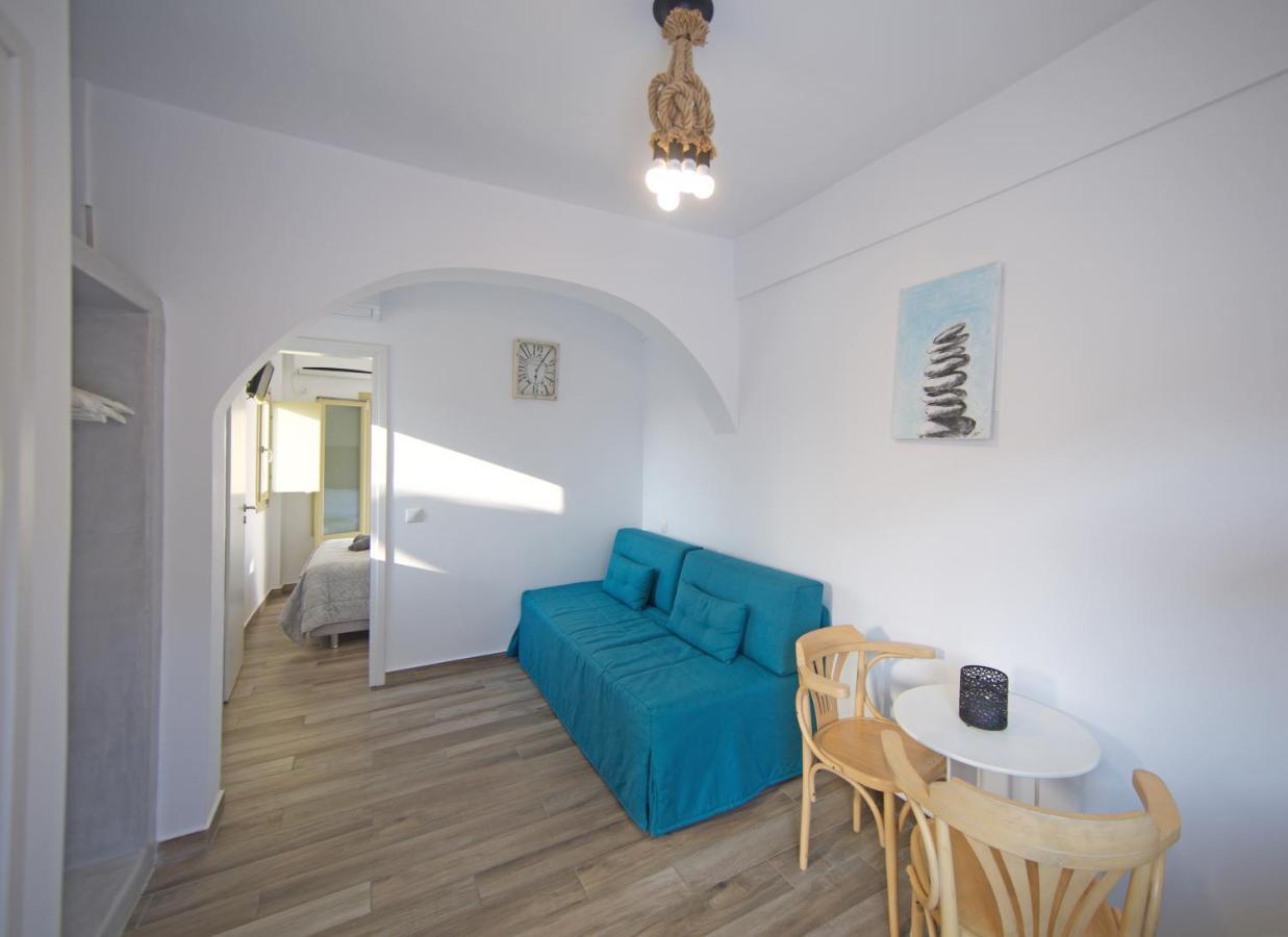 Diasino Apartments And Car Rental Katapola Ngoại thất bức ảnh
